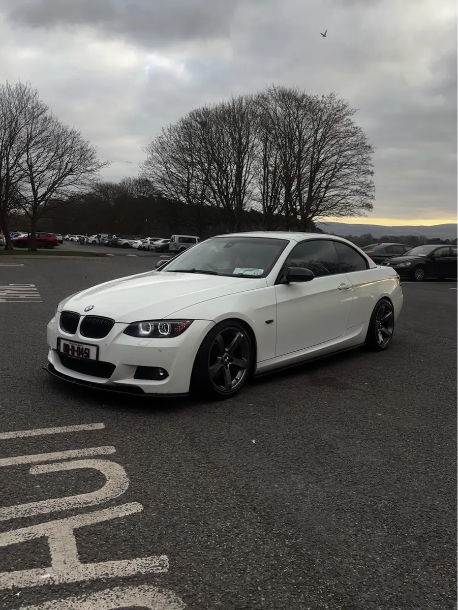 Bmw e93 325i Msport - Image 4