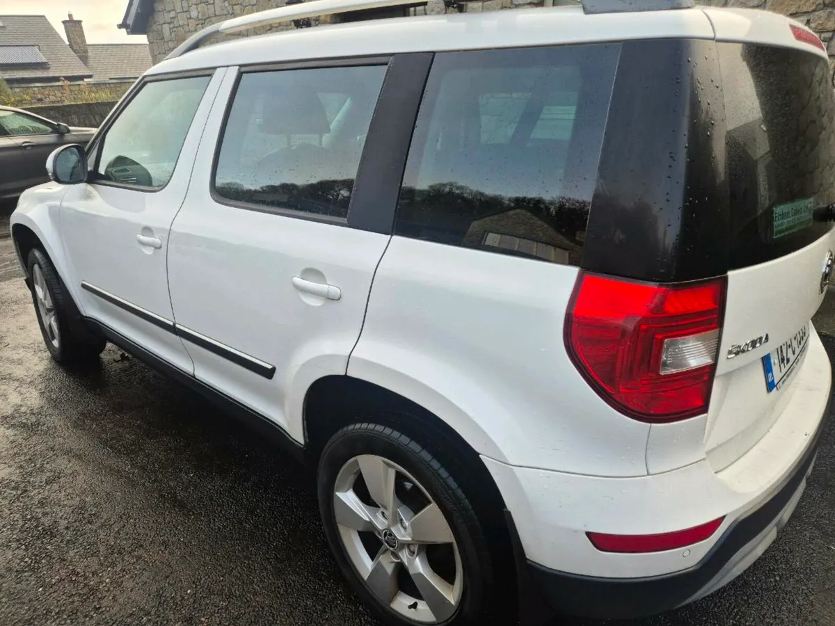 2014 Skoda Yeti Outdoor AWD 2L Diesel - Image 2