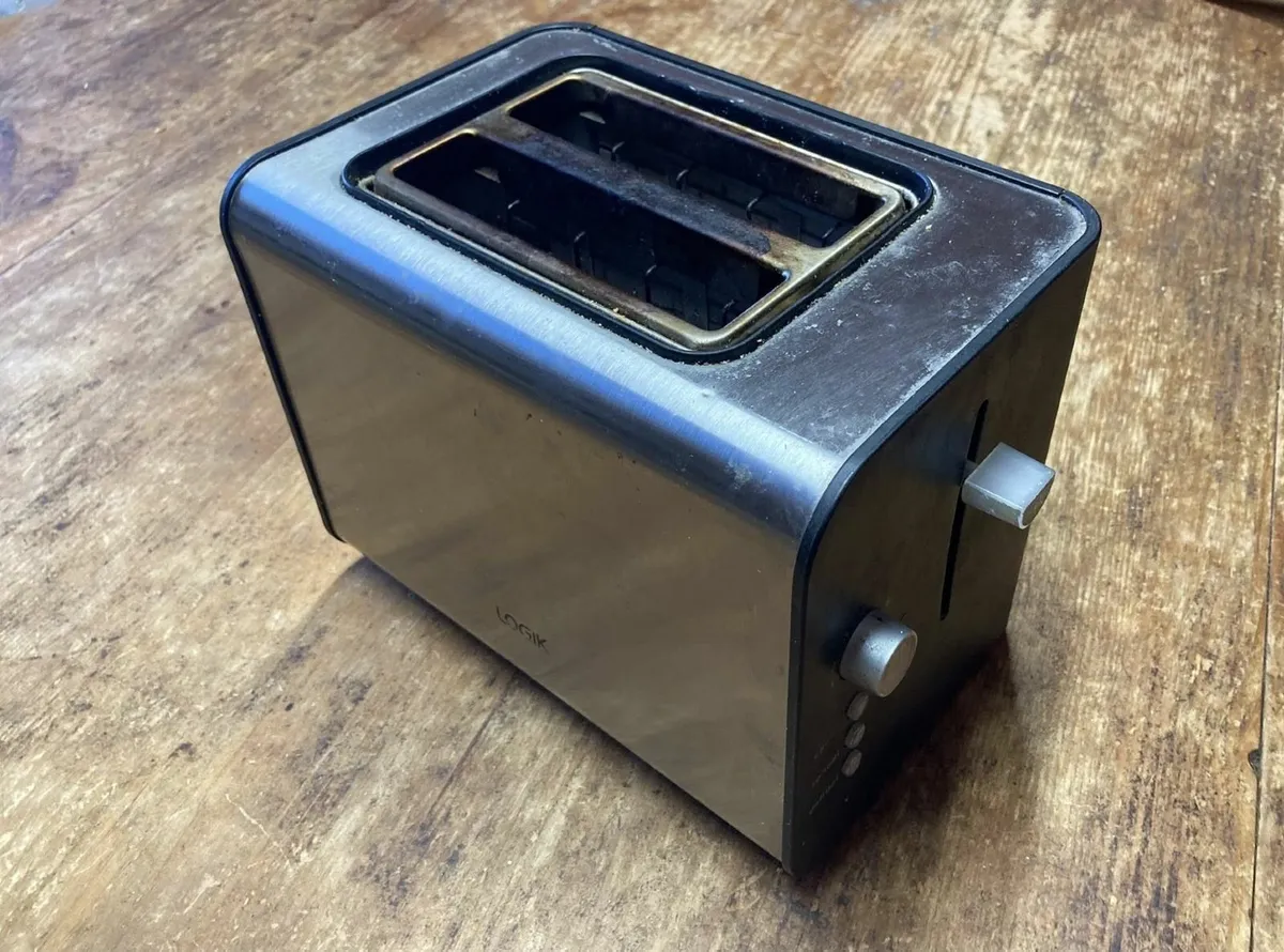 Logik 2-Slice Toaster – Black & Stainless Steel - Image 1