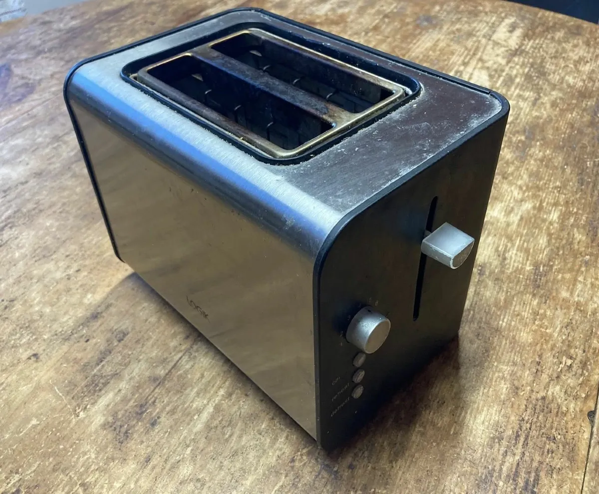 Logik 2-Slice Toaster – Black & Stainless Steel - Image 3