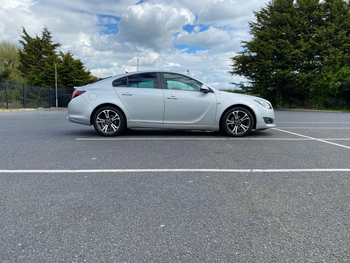 2014 Opel Insignia SRI - Image 2