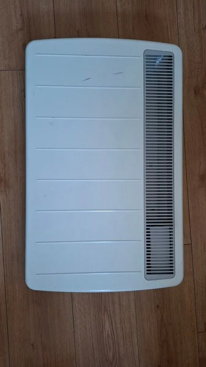 Eletric heater 1500 watts with wall bracket - Image 2