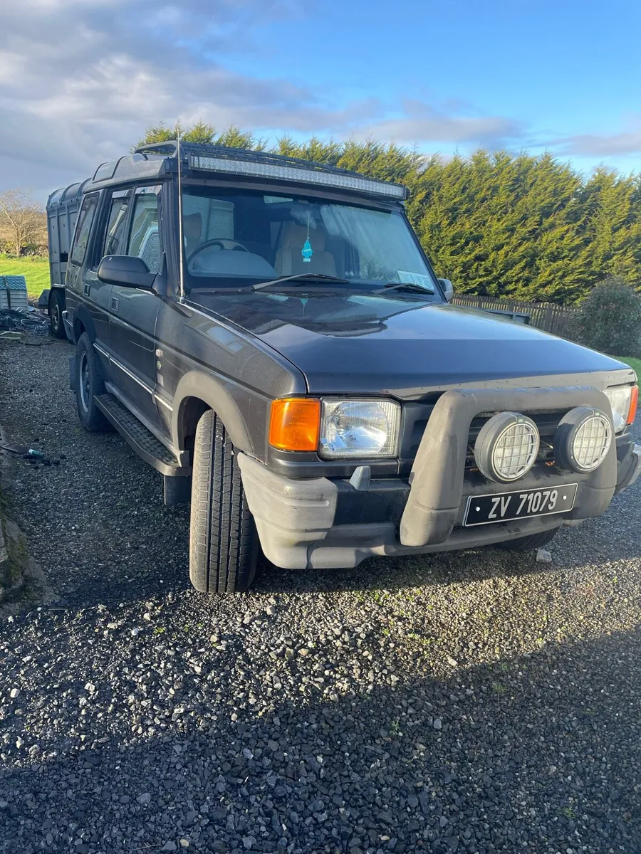 Land Rover - Image 1