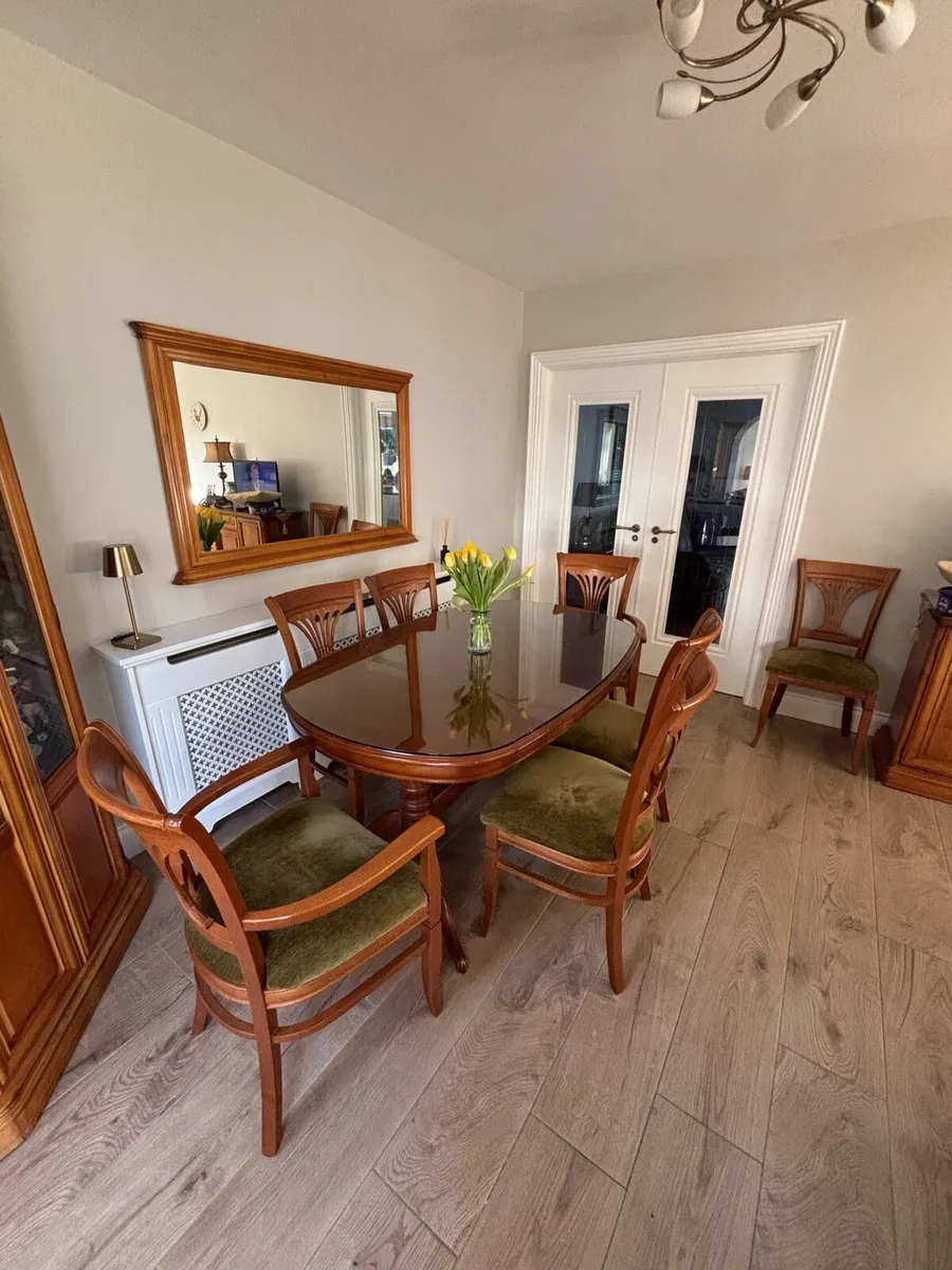 Dining Room Table & Chairs - Image 3