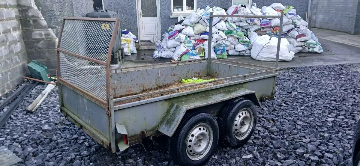 Perfect 8 by 4 brakes and lights - Image 3