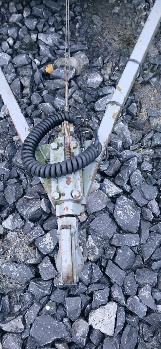 Perfect 8 by 4 brakes and lights - Image 4