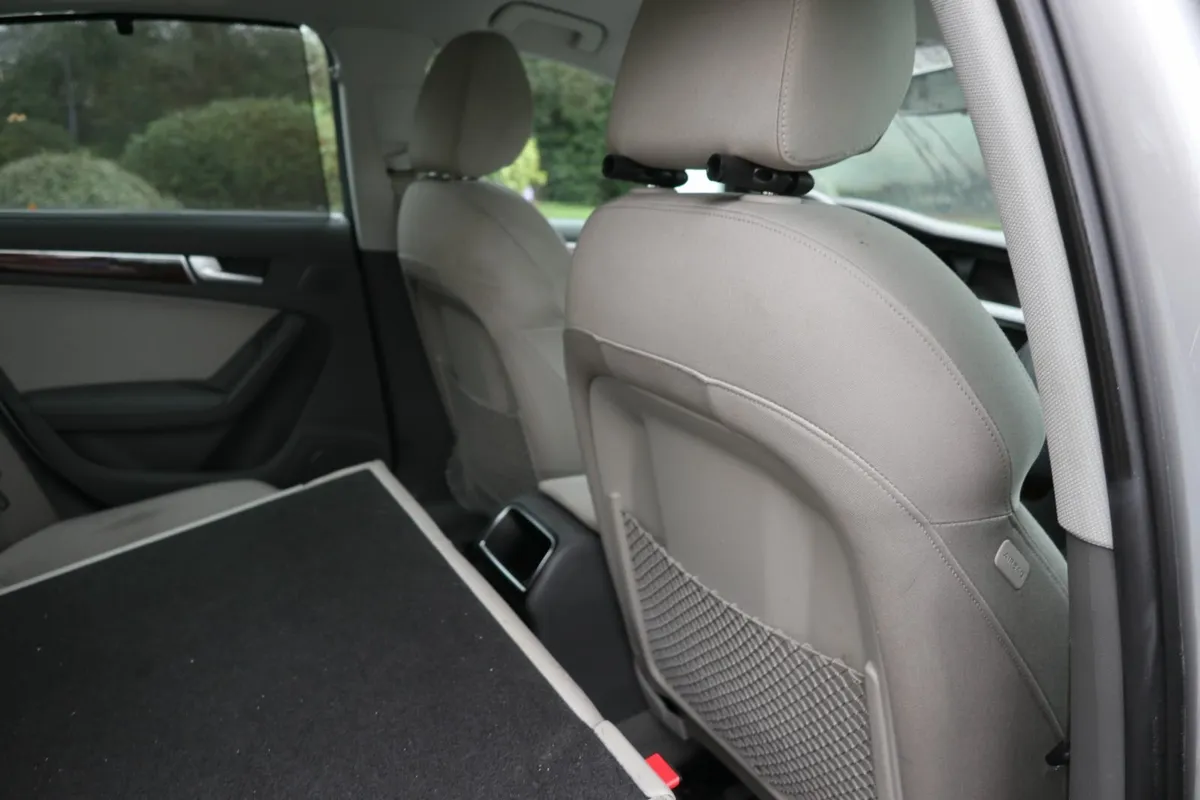 Audi A4 2009 - Image 4