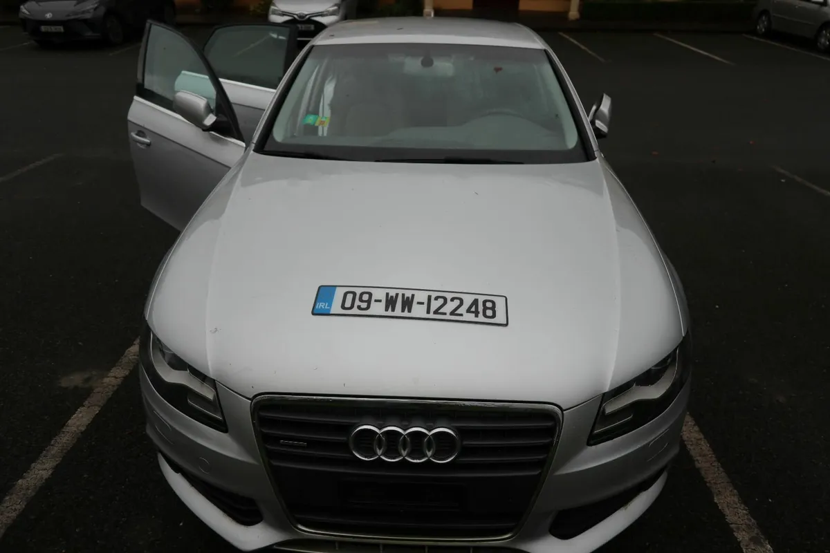 Audi A4 2009 - Image 2