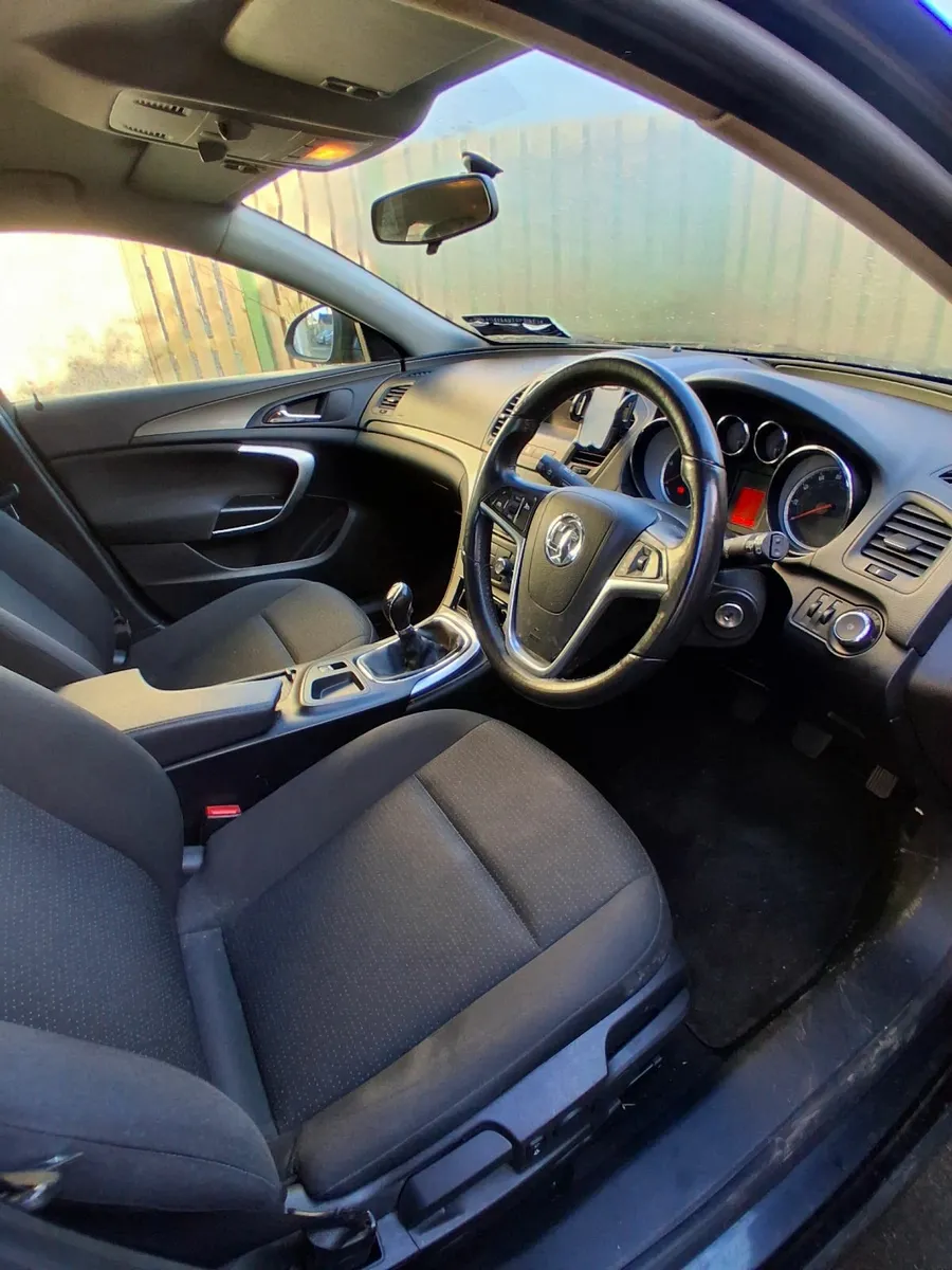 Vauxhall Insignia 2012 for Sale/Scrappage - Image 3
