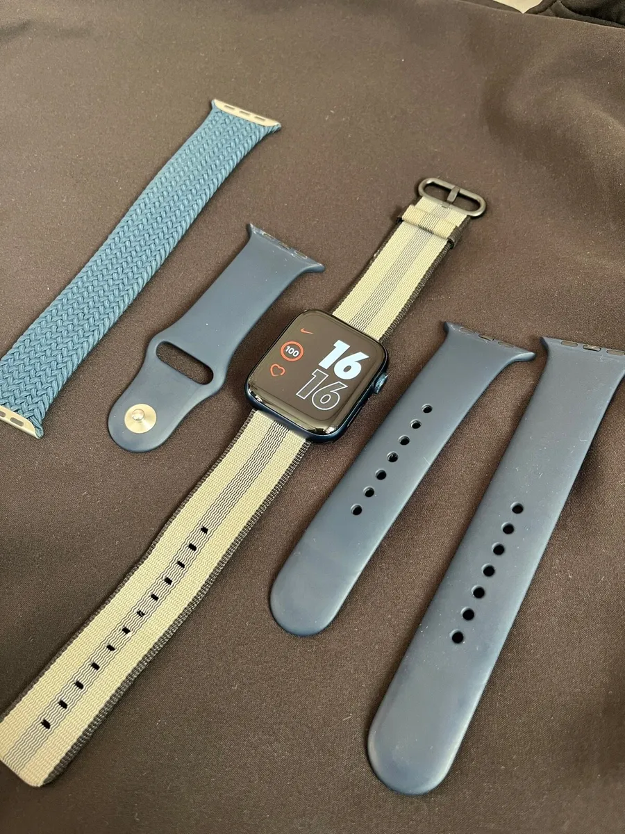 Apple Watch Series 6 - Image 1