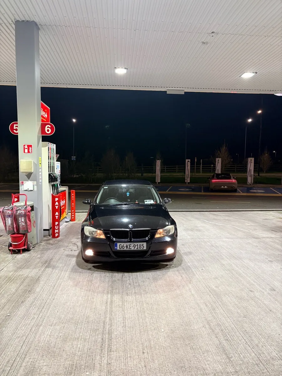 BMW 316i 2006 - Image 1