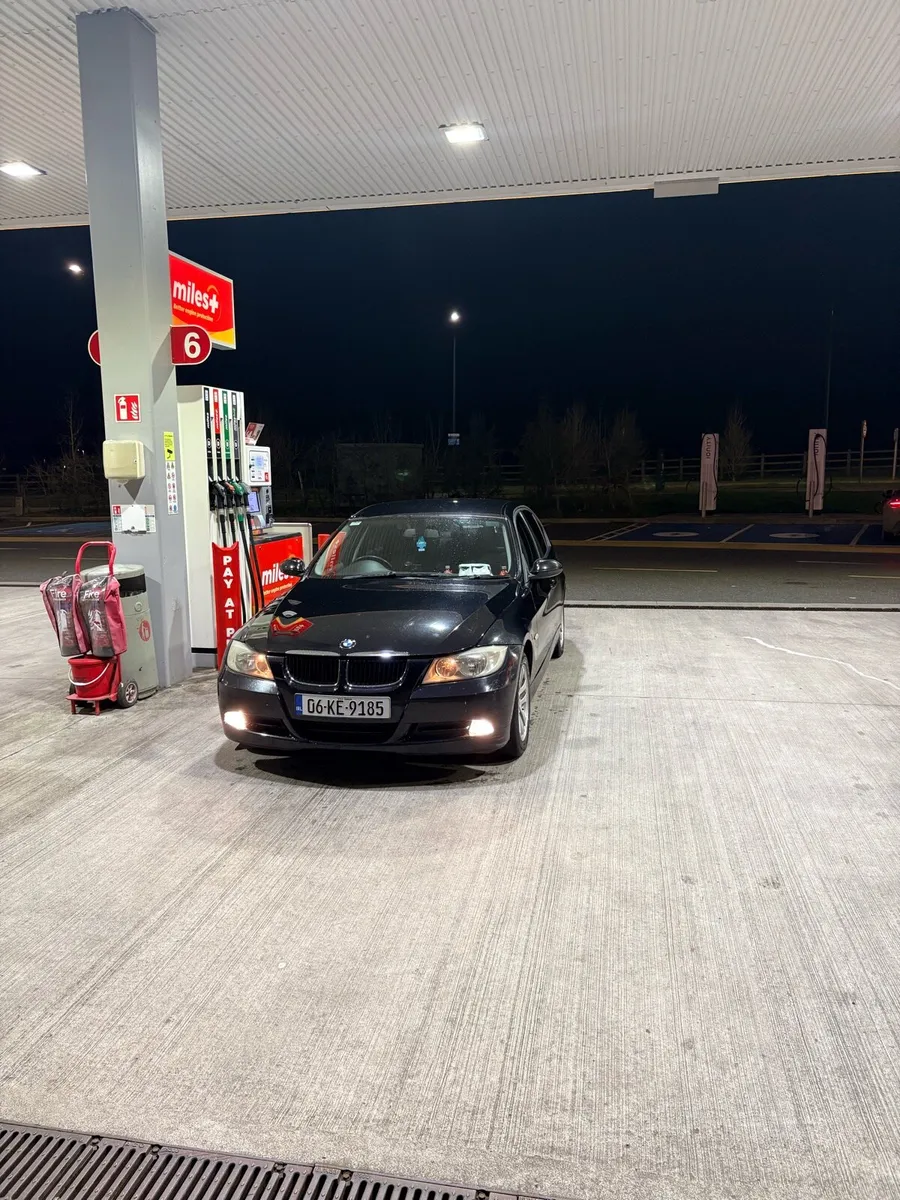 BMW 316i 2006 - Image 2