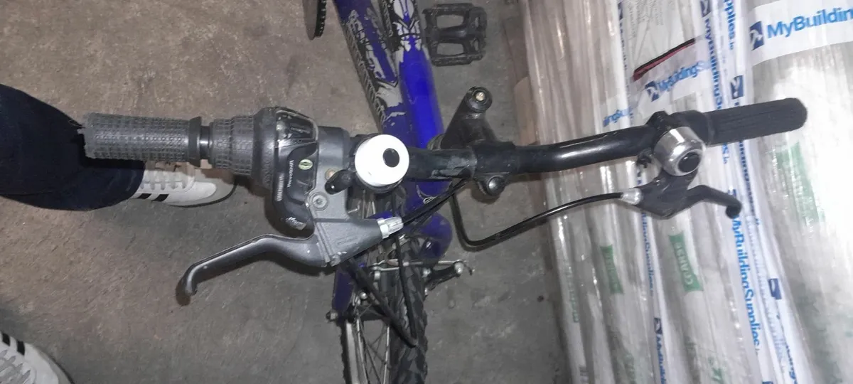 Boys bicycle - Image 3