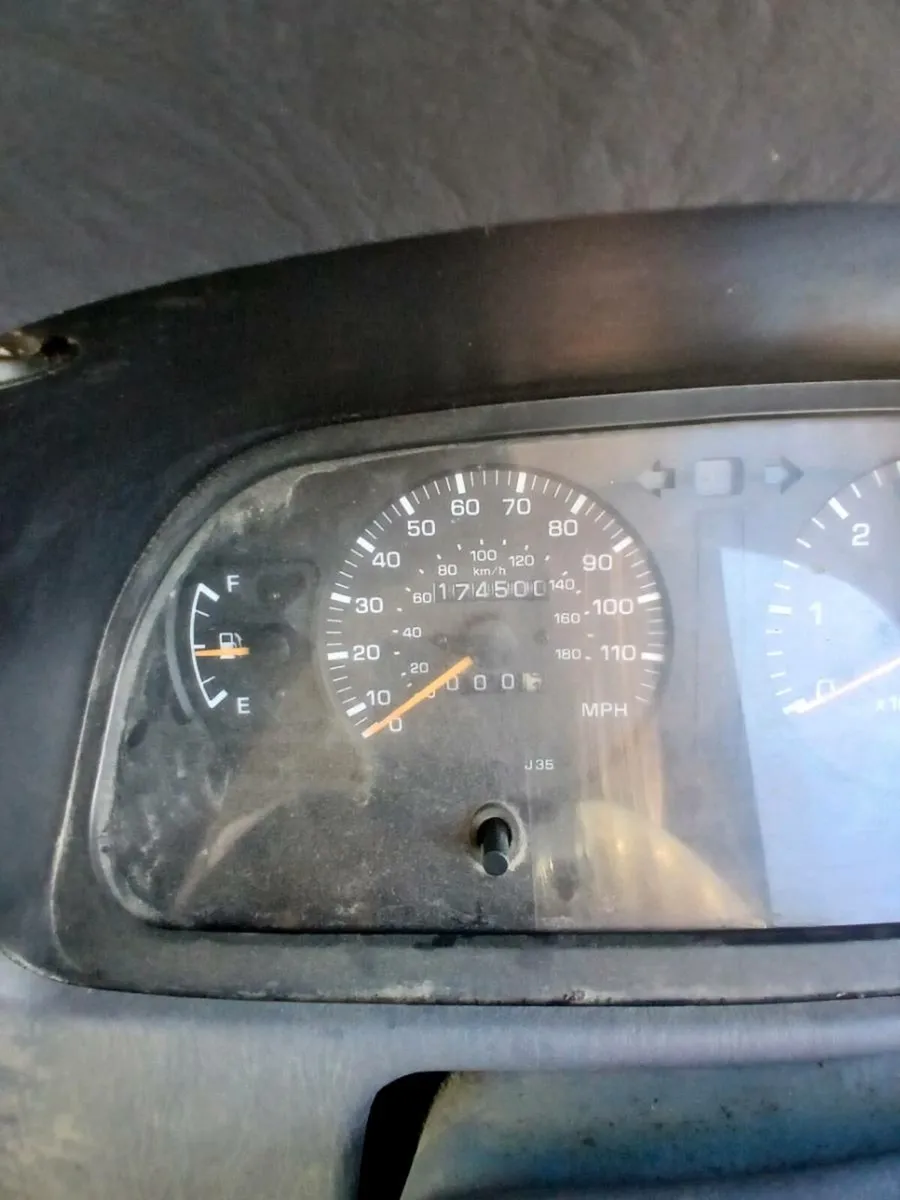 Toyota landcruiser - Image 2