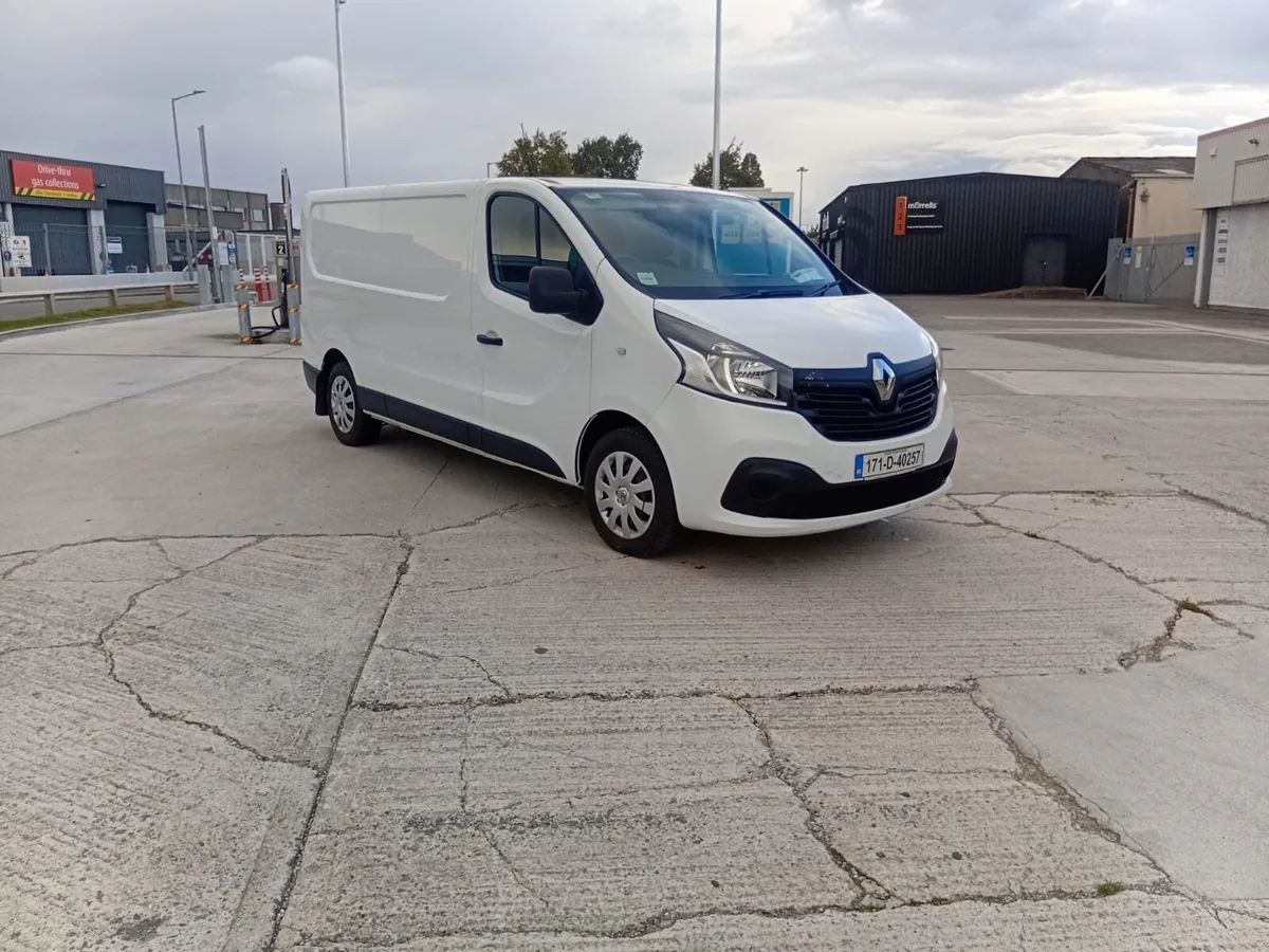 17 Renault traffic business edition tax 5/26 test - Image 1