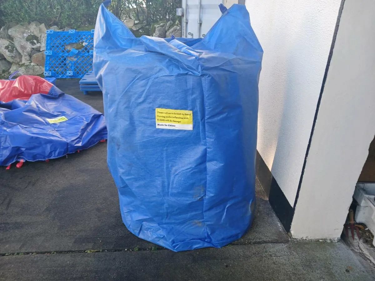 PVC BAGS FOR SALE  €10 - Image 3