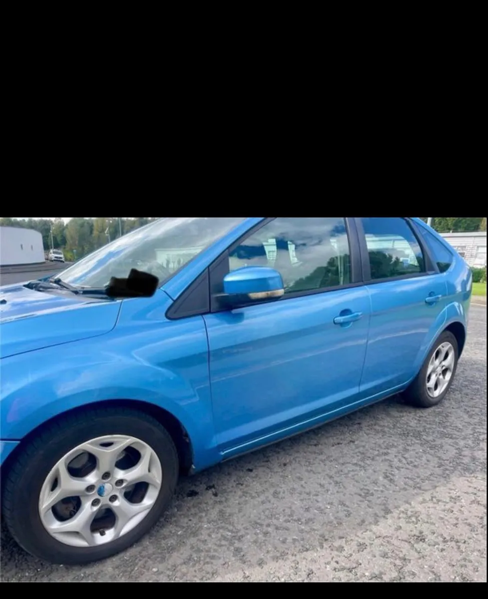 Ford Focus 2010 - Image 1