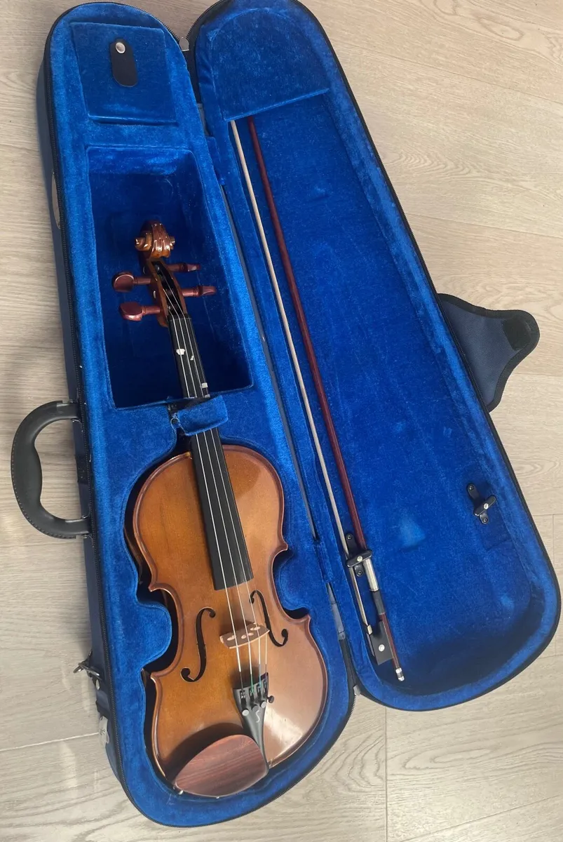 Stentor 3/4 s Fiddle Pack - Image 2