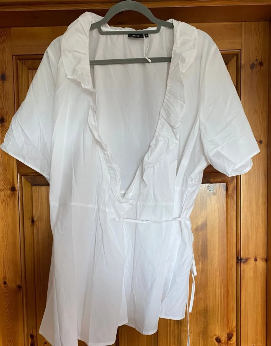 Ladies top clearout sz 24/26 - Image 3