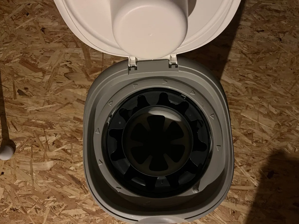 Tommee tippee bin - Image 2