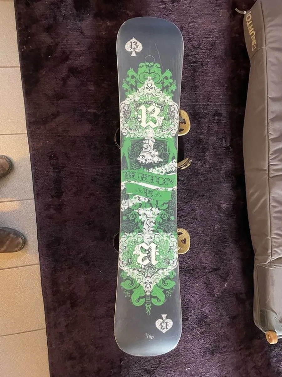 Burton Snowboard - With bindings - Image 2