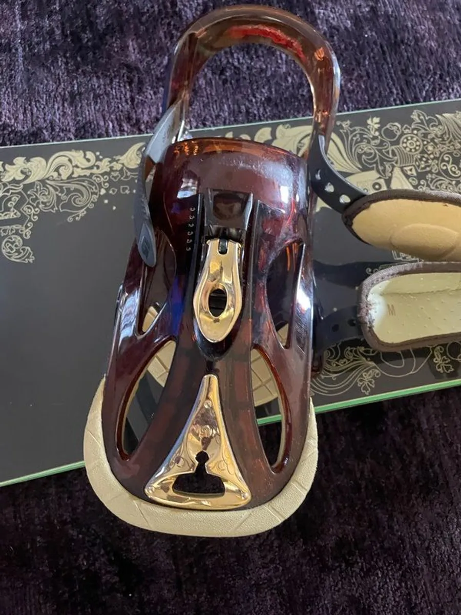 Burton Snowboard - With bindings - Image 4