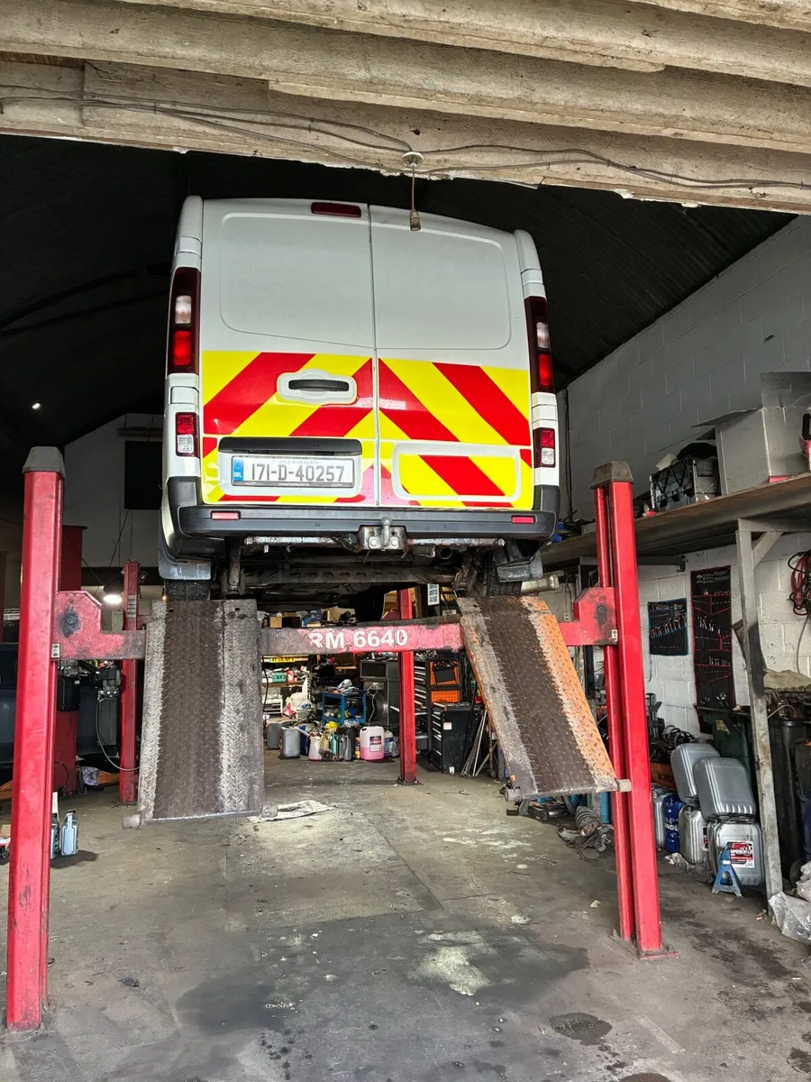 17 Renault traffic business edition tax 5/26 test - Image 2