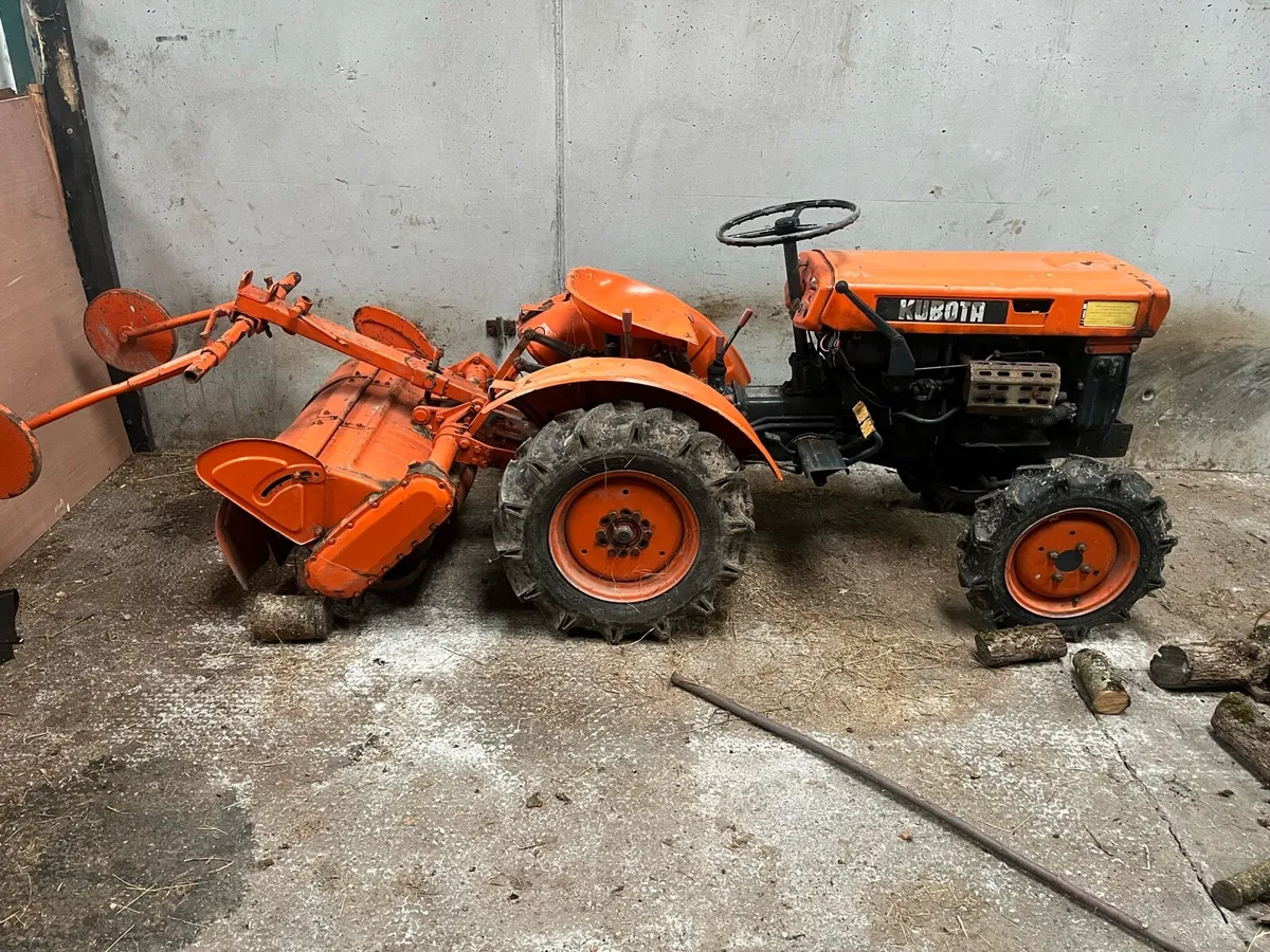 Kubota mini tractor - Image 4
