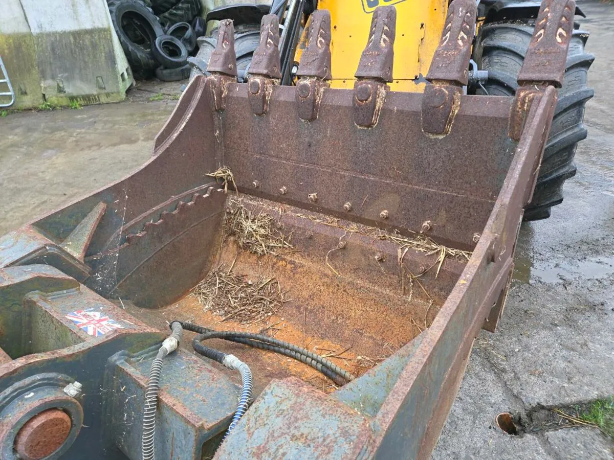 4 in 1 bucket for 20 tonne digger - Image 4