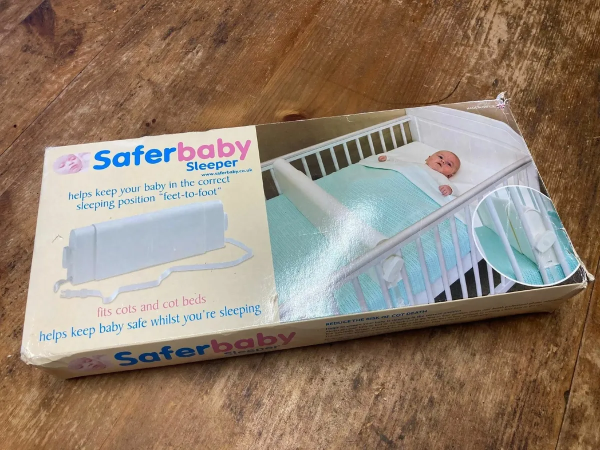 SaferBaby Sleep Positioner, Fits Cot & Cot Bed - Image 1