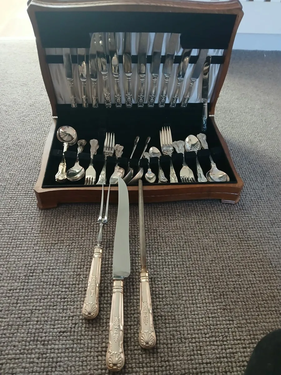 Sheffield vintage stainless steel cutlery set - Image 2