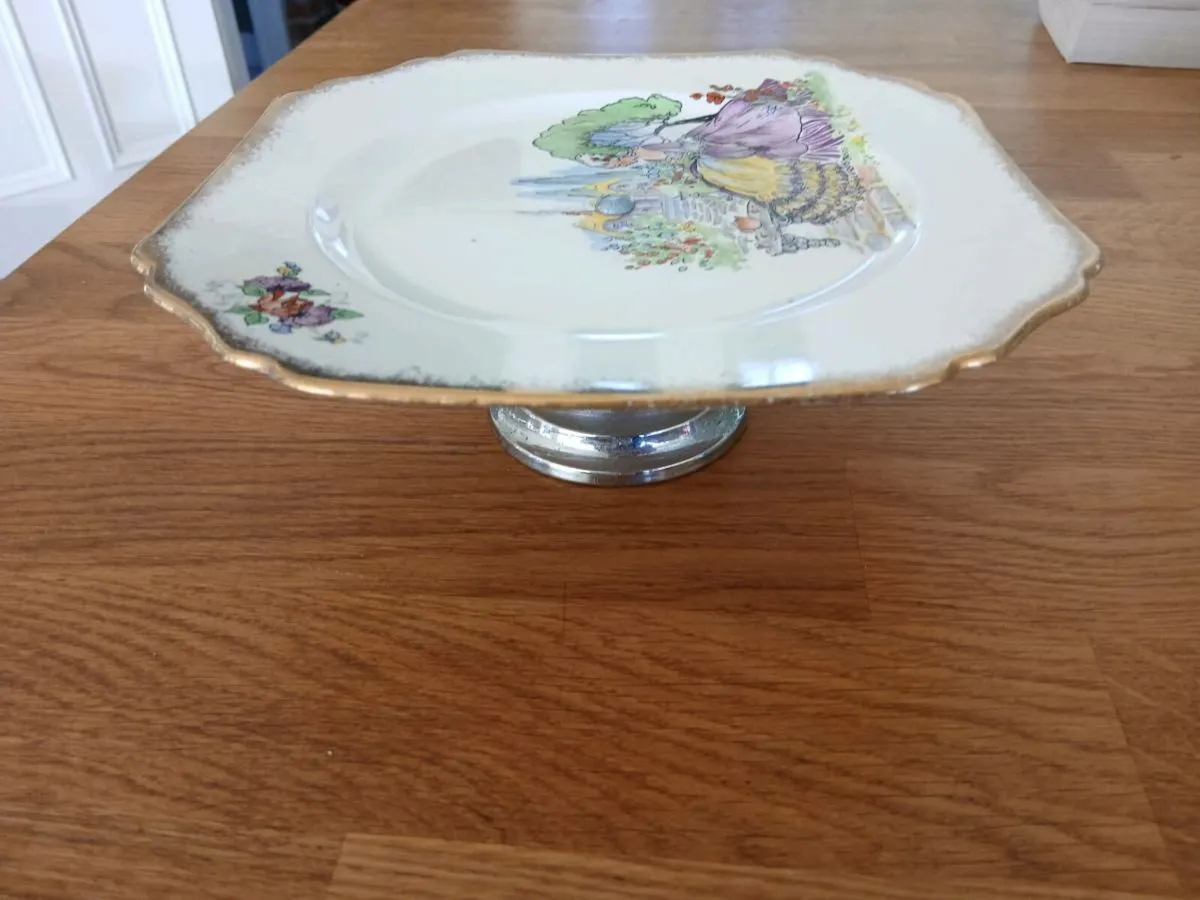 Vintage plates and serving dishes - Image 1