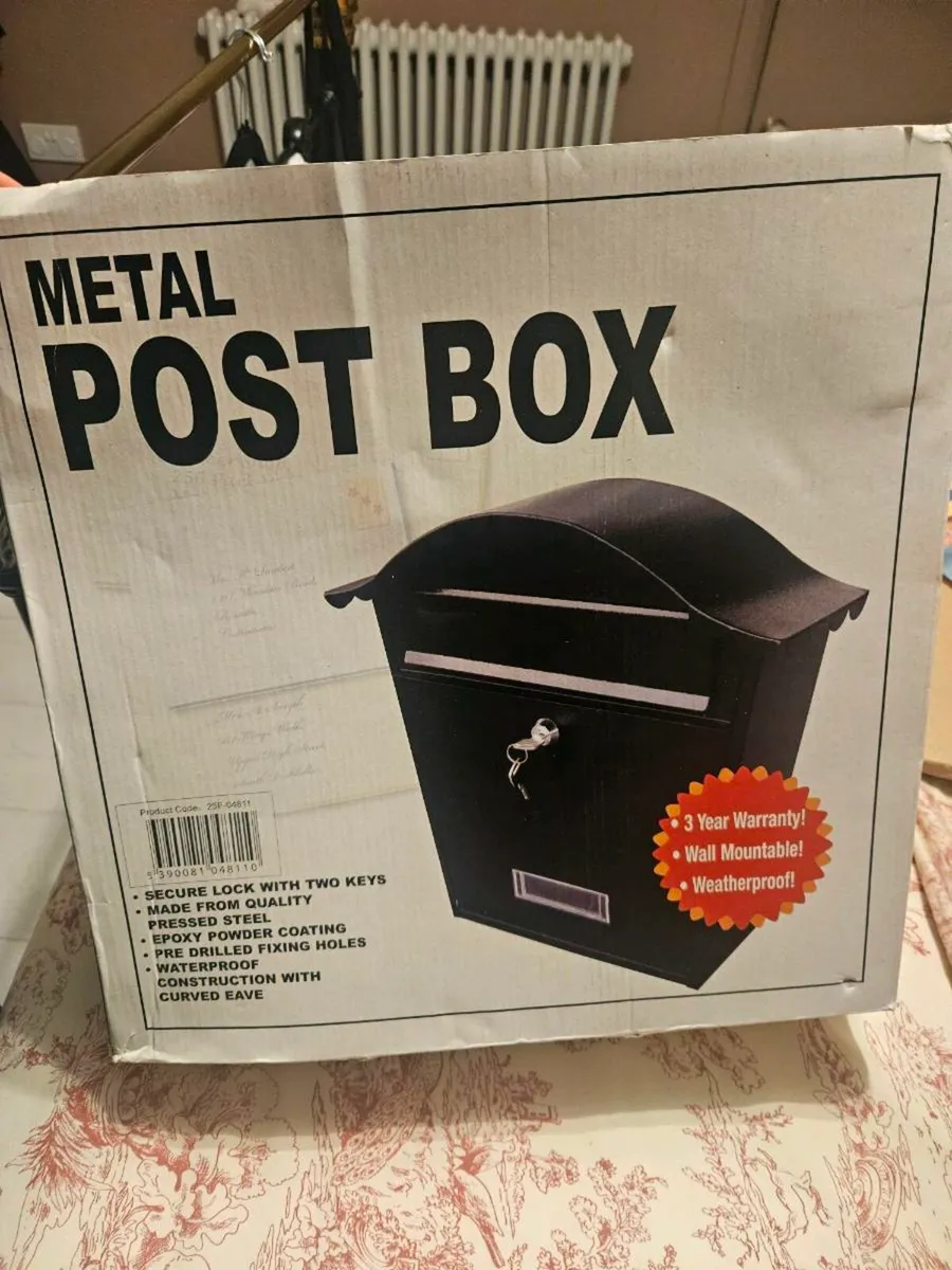 Metal post box - Image 2