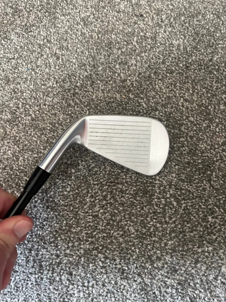 Titleist T200 4 Iron - Image 3