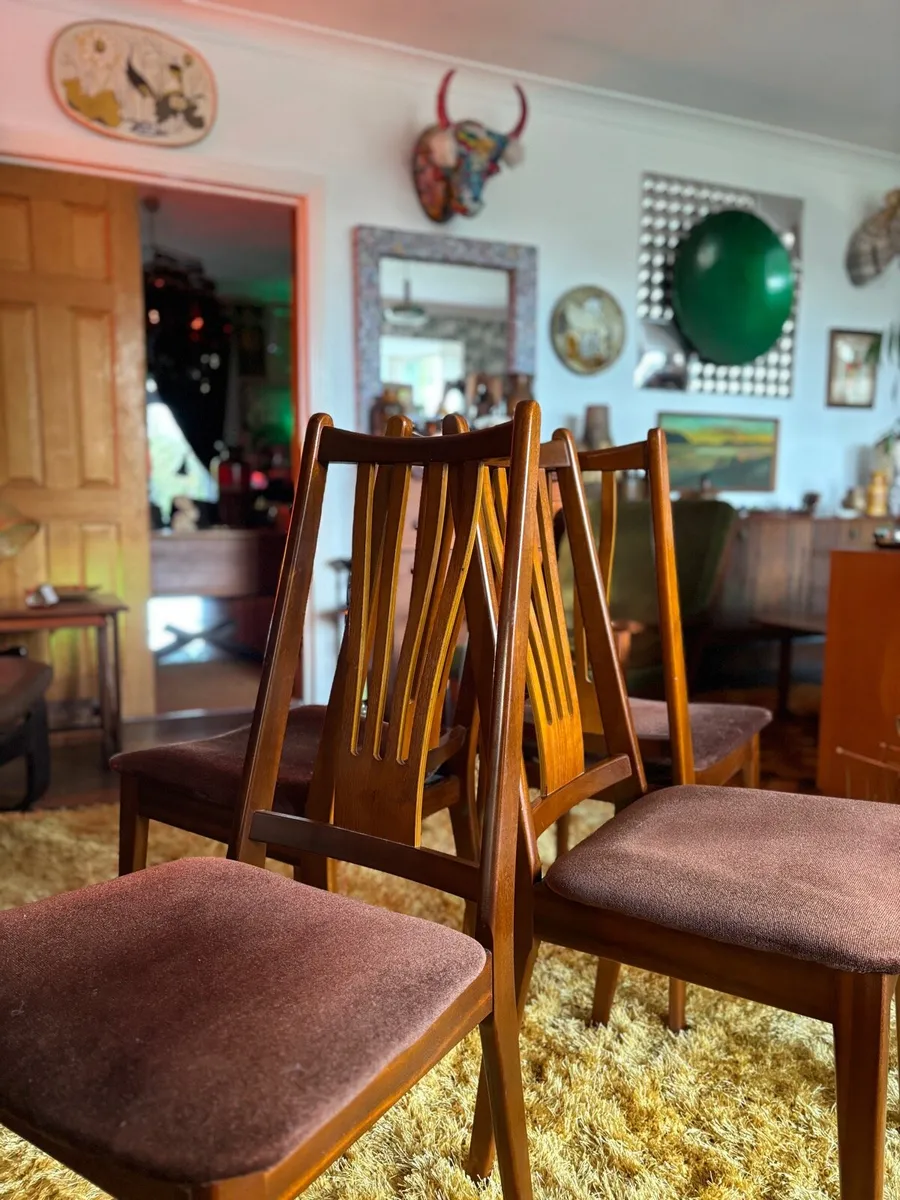 Mid Century Dining Chairs x 4 - Image 1