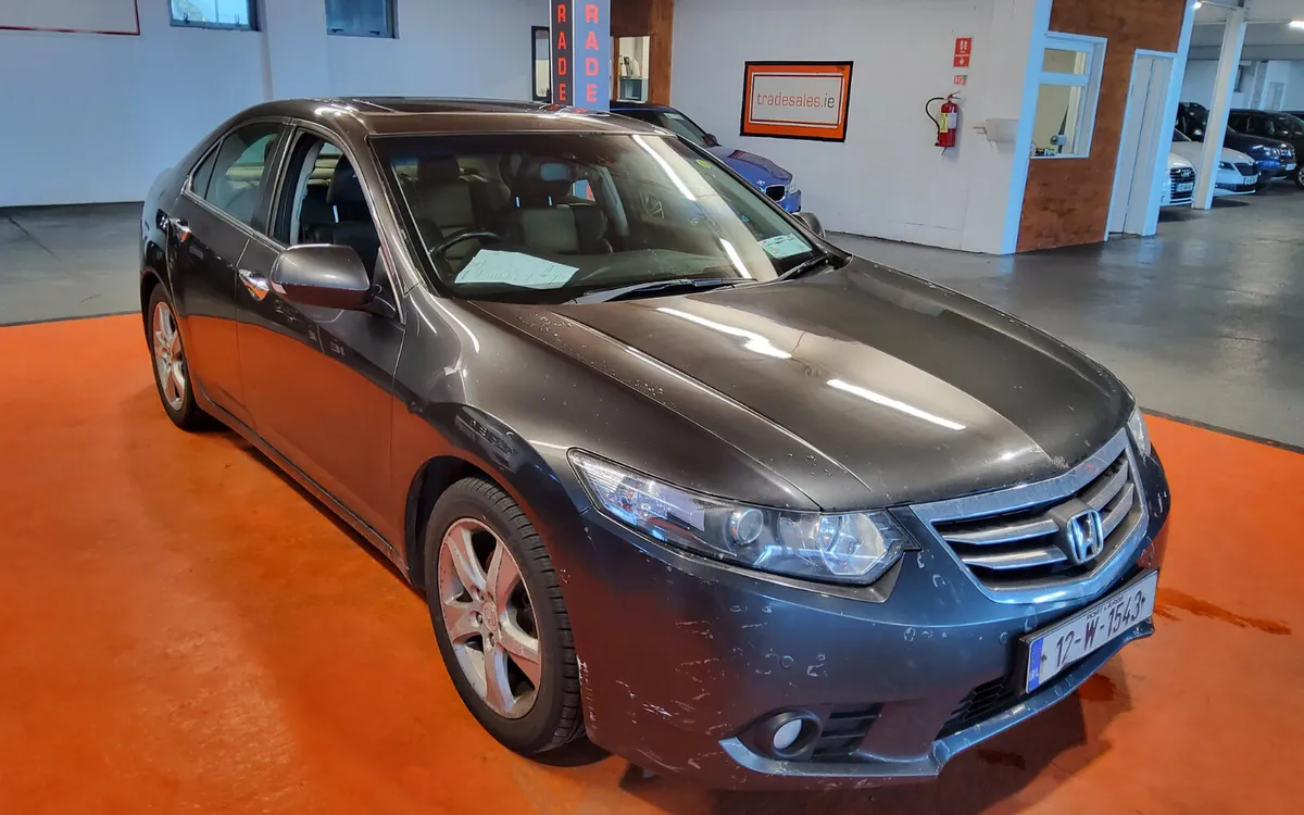 Honda Accord 2012 - Image 1