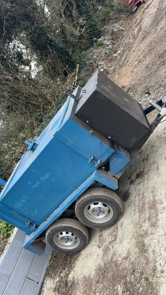 Diesel bowser - Image 1