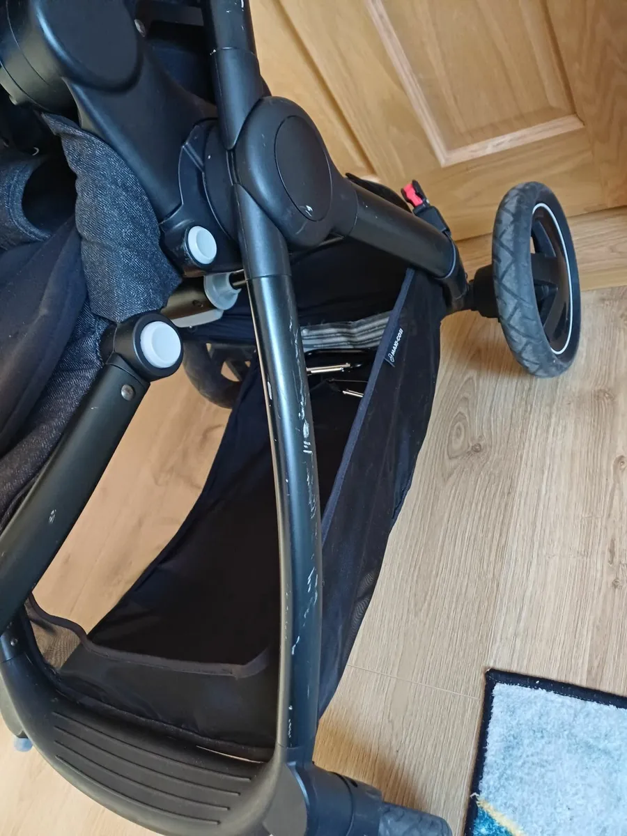 Maxi-cosi Adora push chair/pram - Image 4