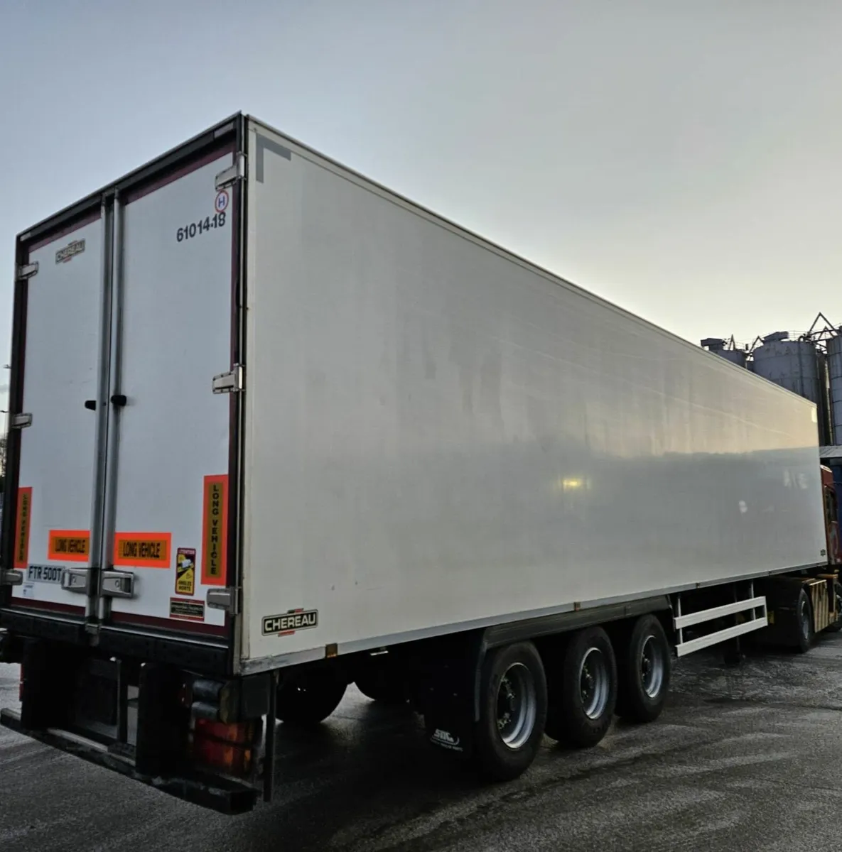 Twin Evap Fridge 4.0m - Image 1