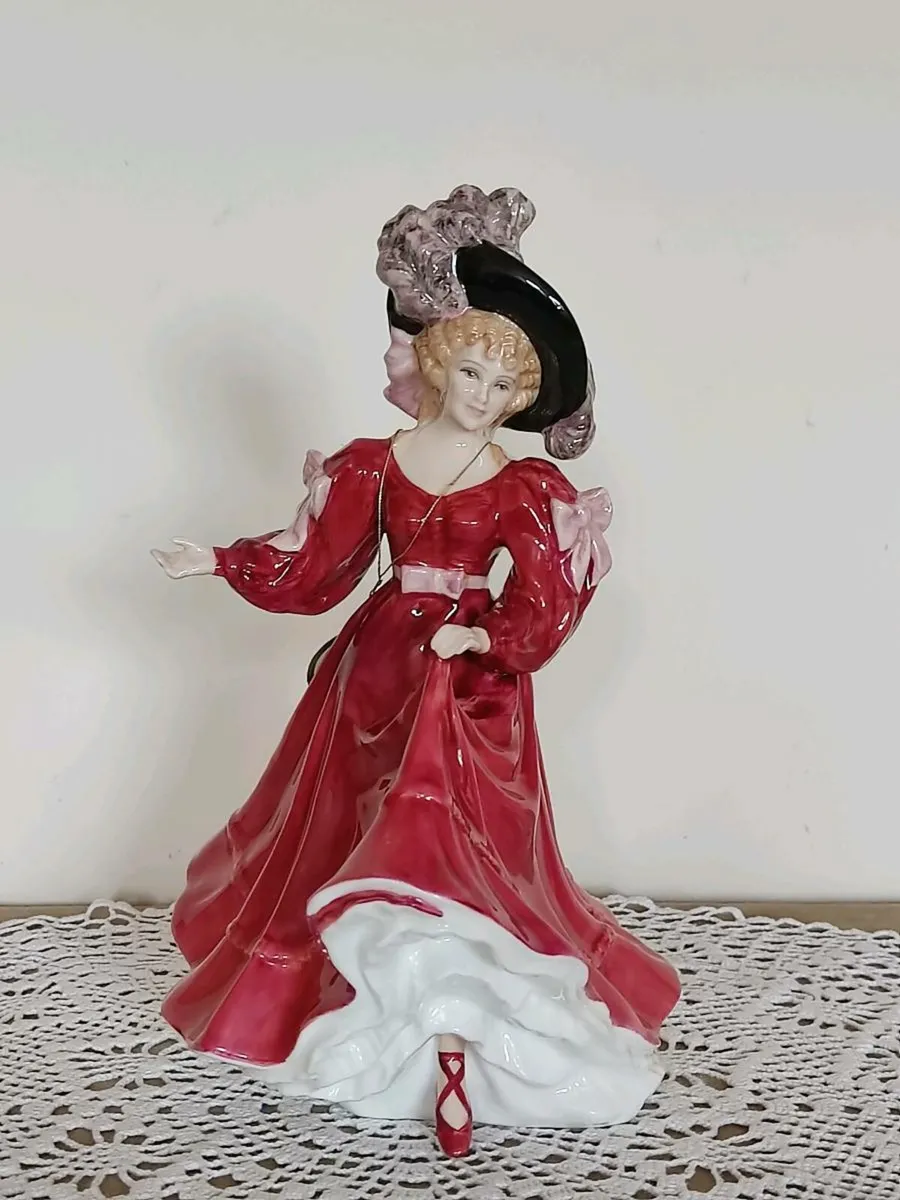 Vintage figurine 'Patricia by Royal Doultot - Image 1