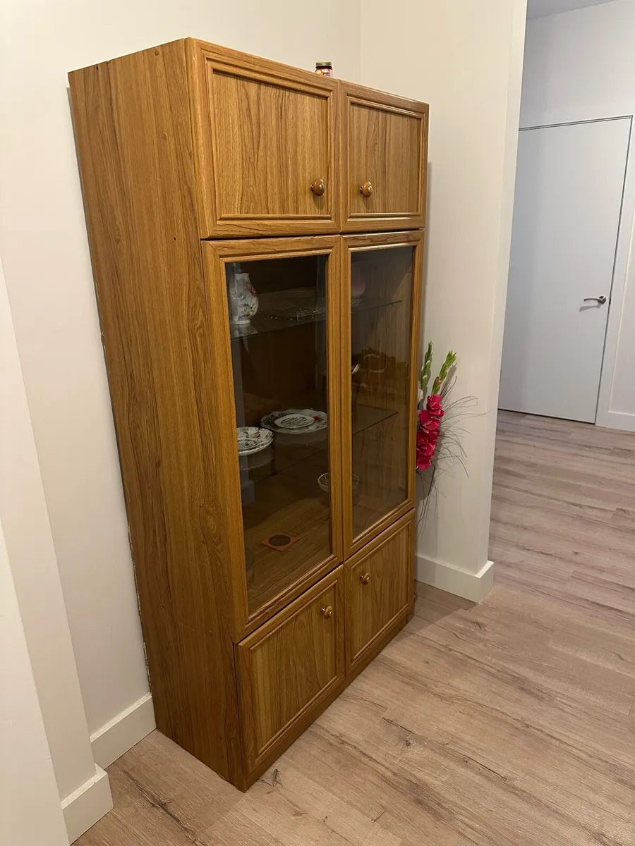 Wooden showcase - Image 2