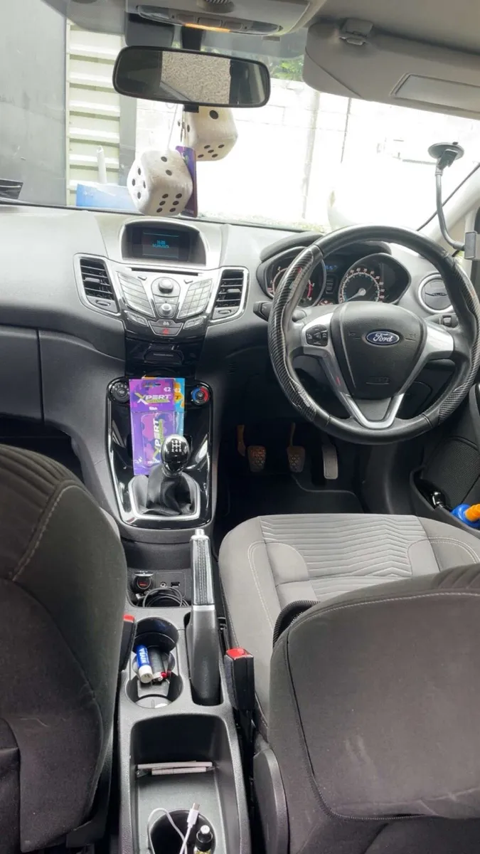141 ford fiesta TDCI 180000 km - Image 4