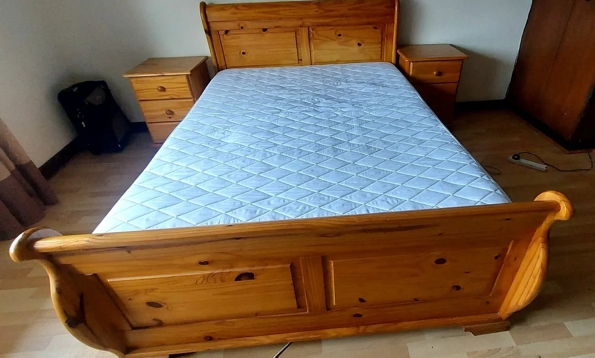 Double Sleigh Bed - Image 3