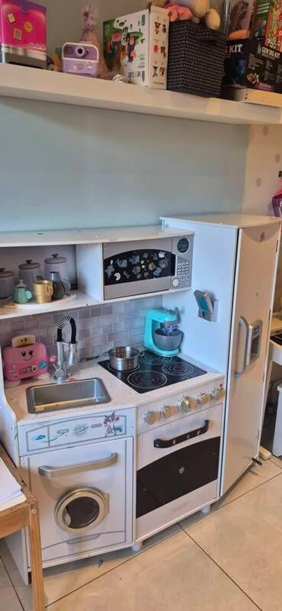 Toy Kitchen - Image 3