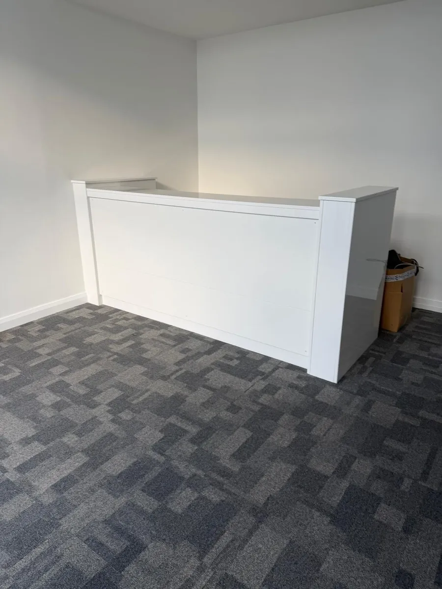 Carpet tiles (multiple designs) - Image 3