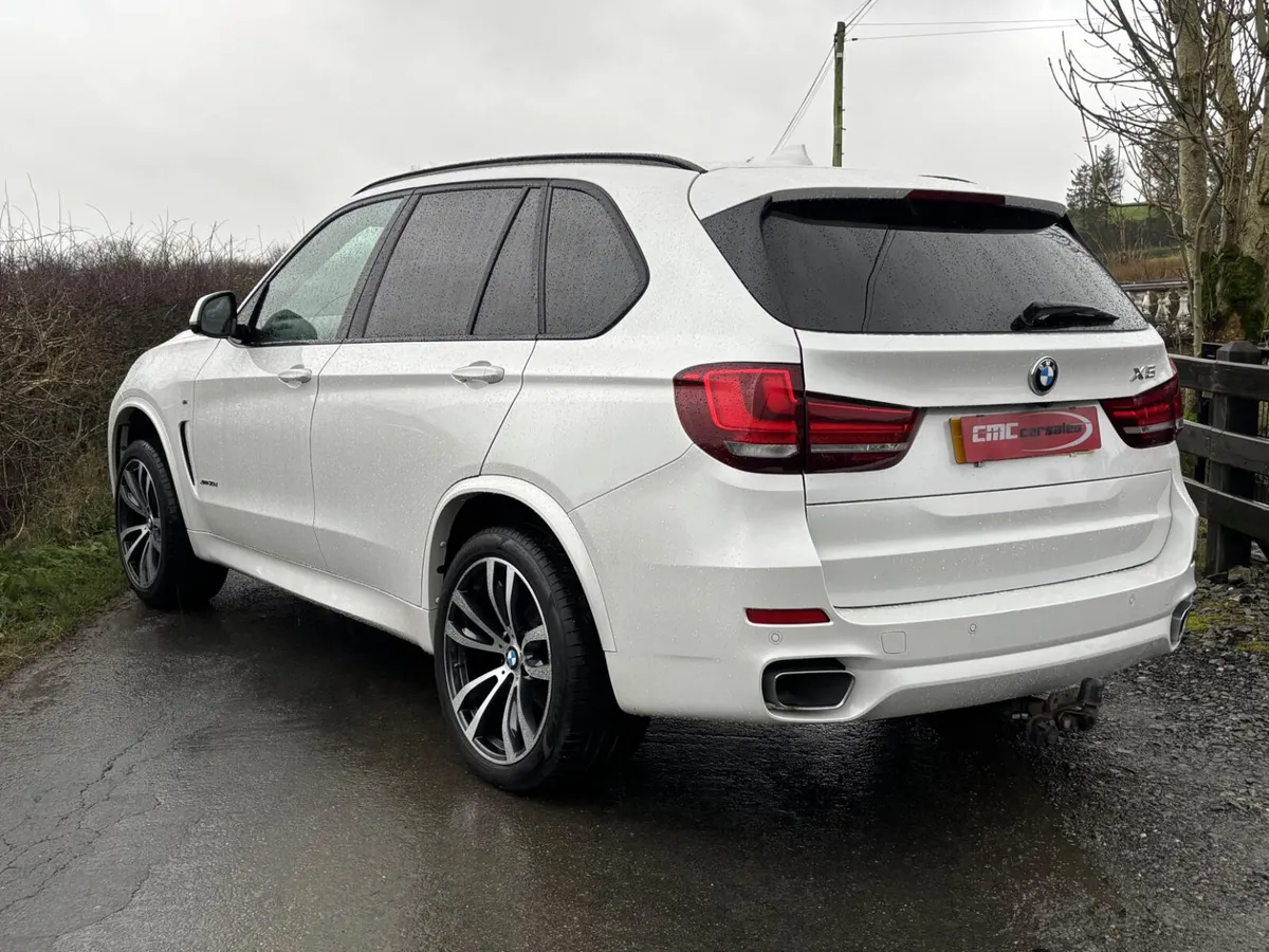 BMW X5 2016 - Image 2