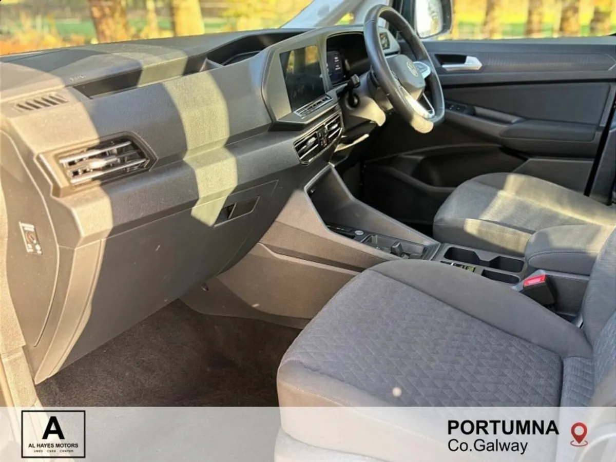 Volkswagen Caddy Maxi Life AUTOMATIC 7SEATER 2.0TD - Image 4