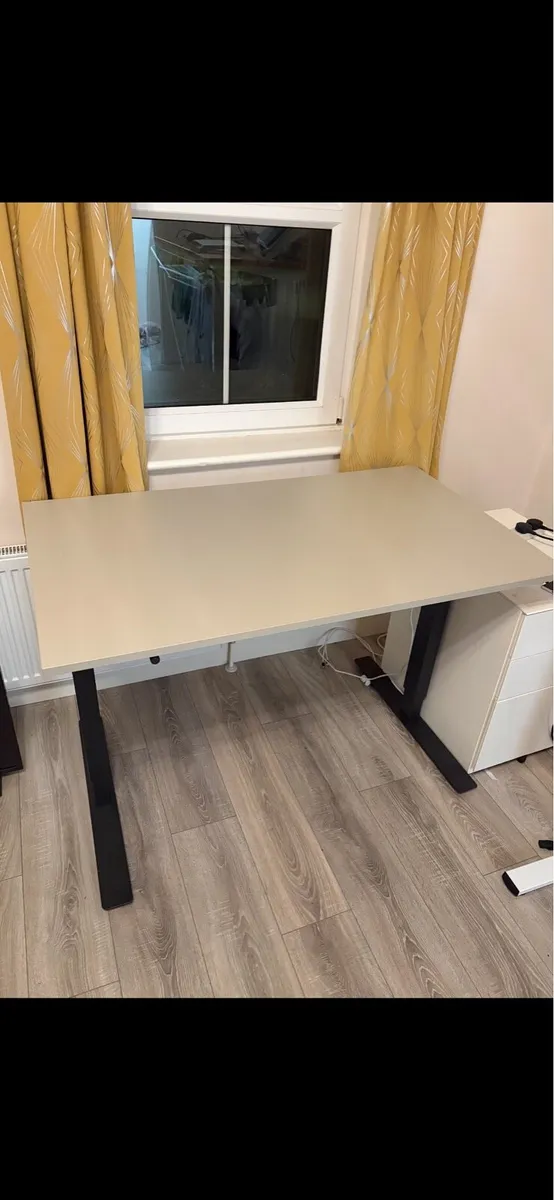 Sit/Stand Desk - Image 2