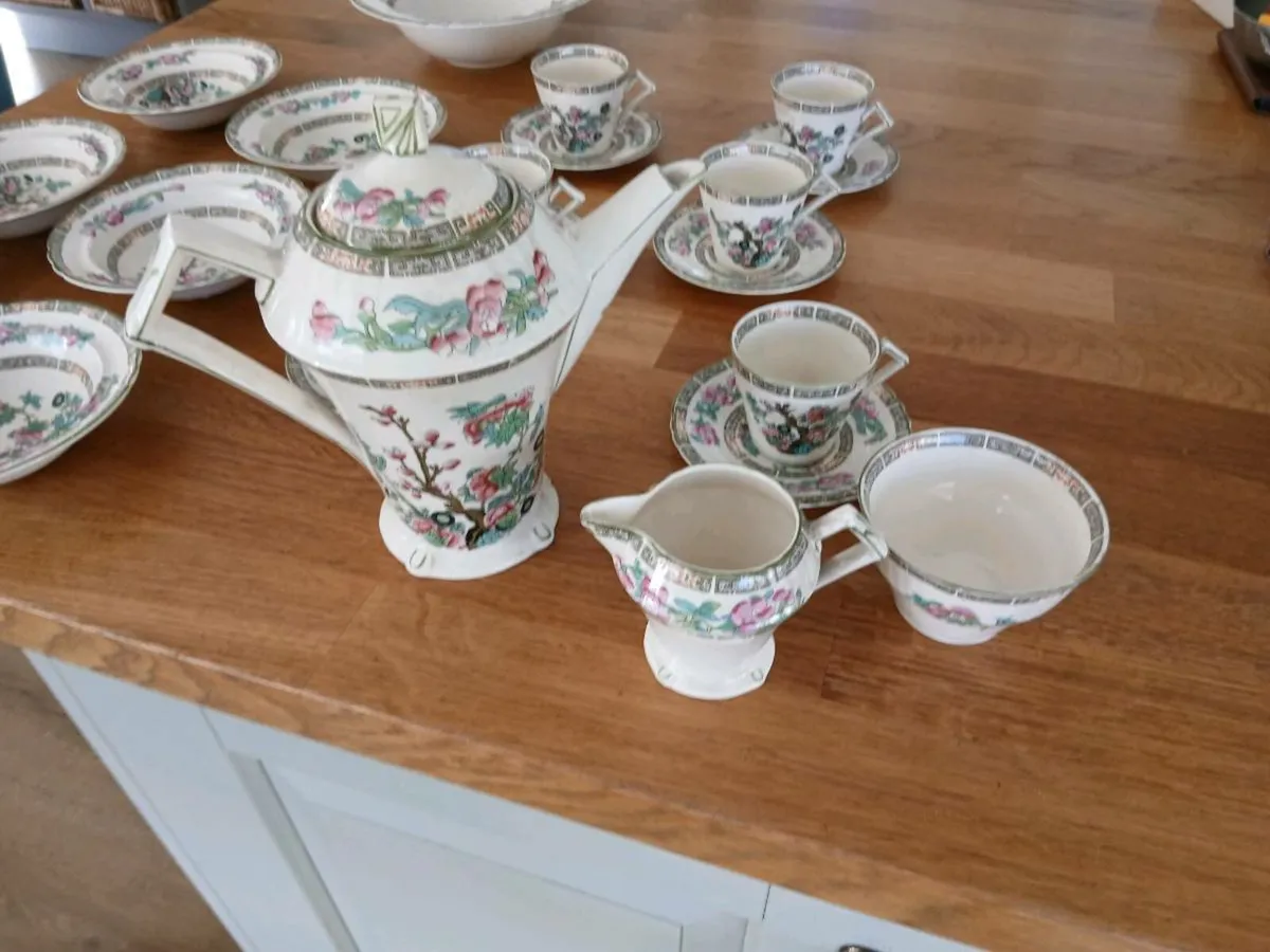 Myott China tea set with 6 cups and saucers teapot - Image 3