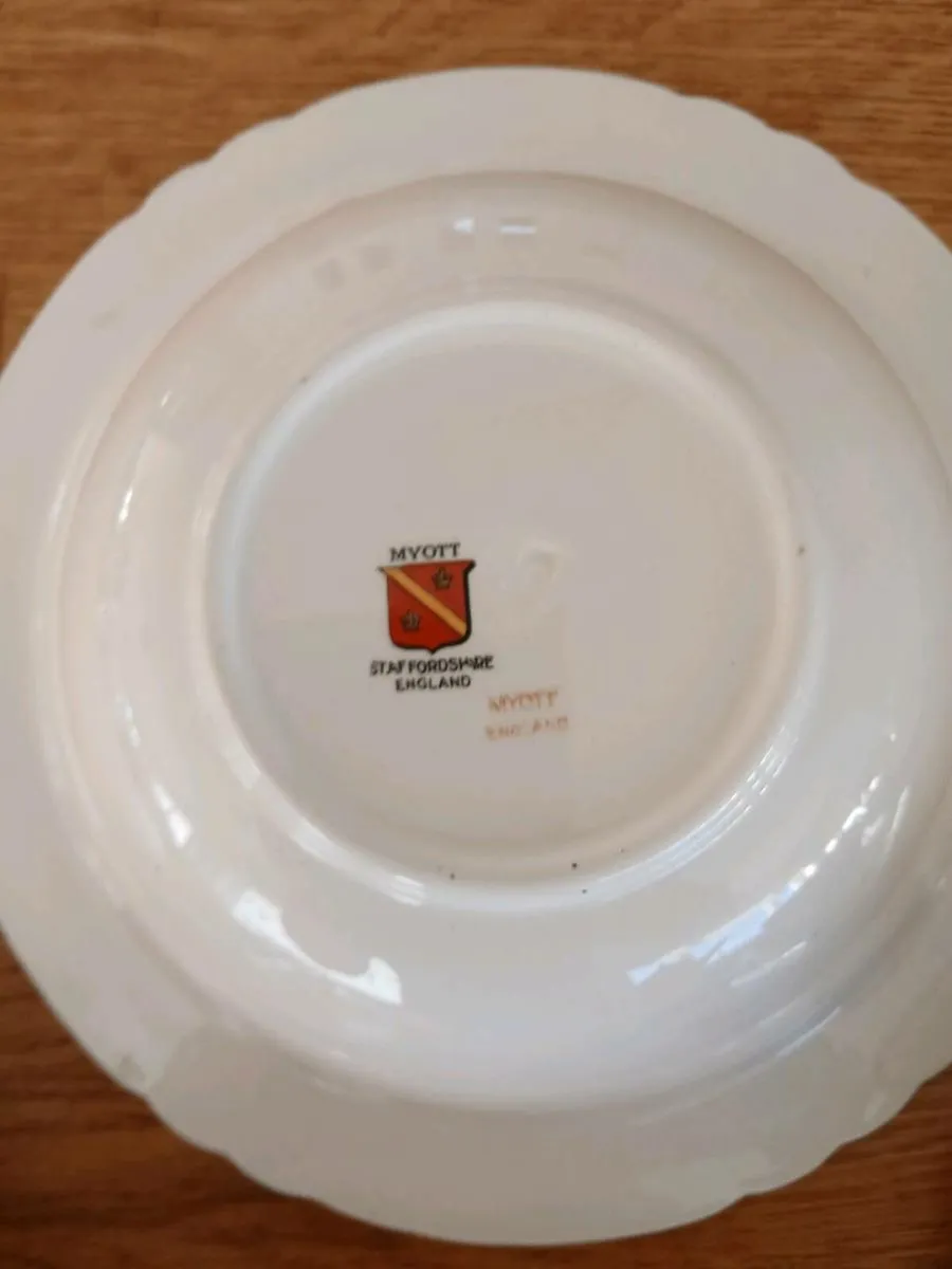 Myott China tea set with 6 cups and saucers teapot - Image 4